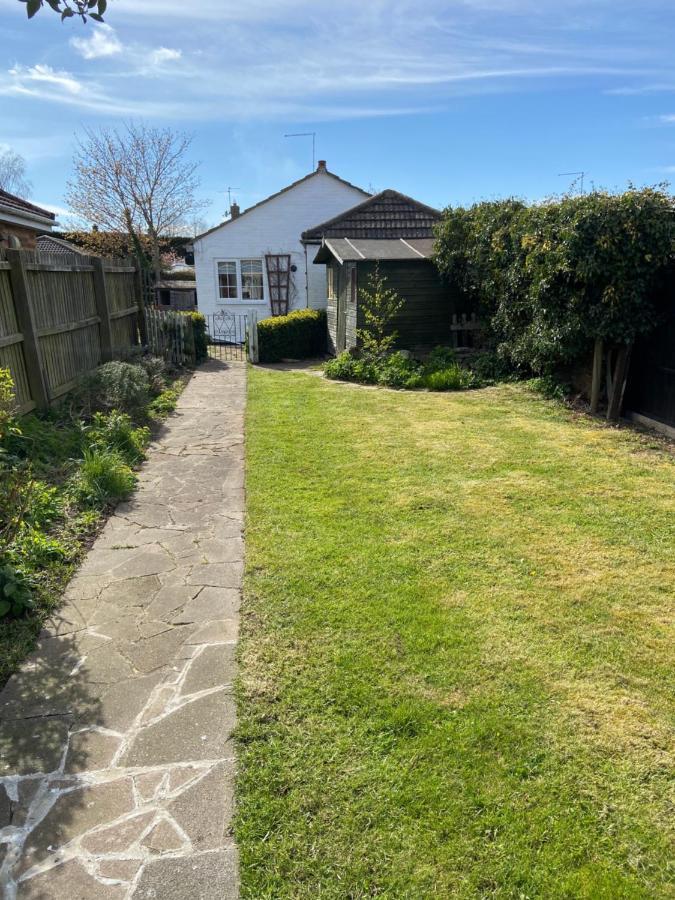 Field Cottage Whittlesey Экстерьер фото